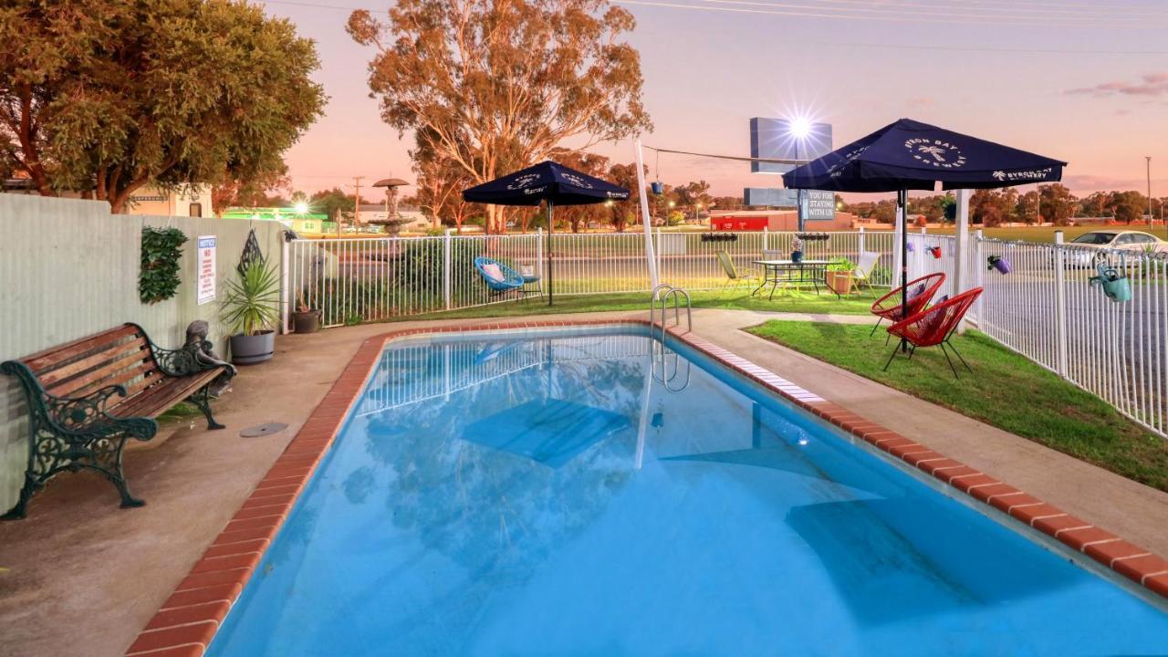 Parkes Federation Motel Exterior photo