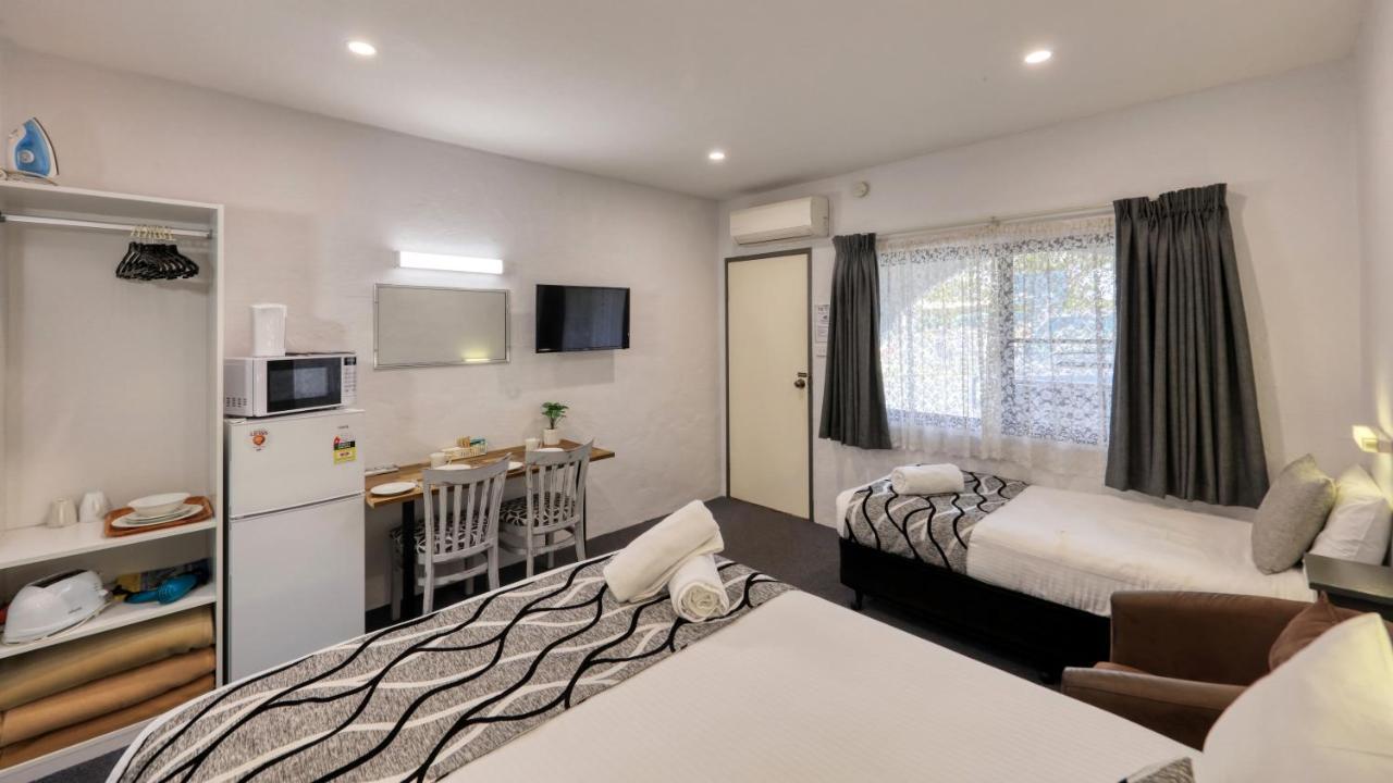 Parkes Federation Motel Exterior photo